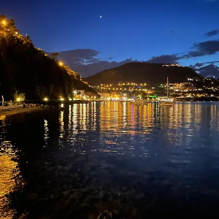 Esterel Bay - Les Cles De L'esterel * Теуль-сюр-Мер